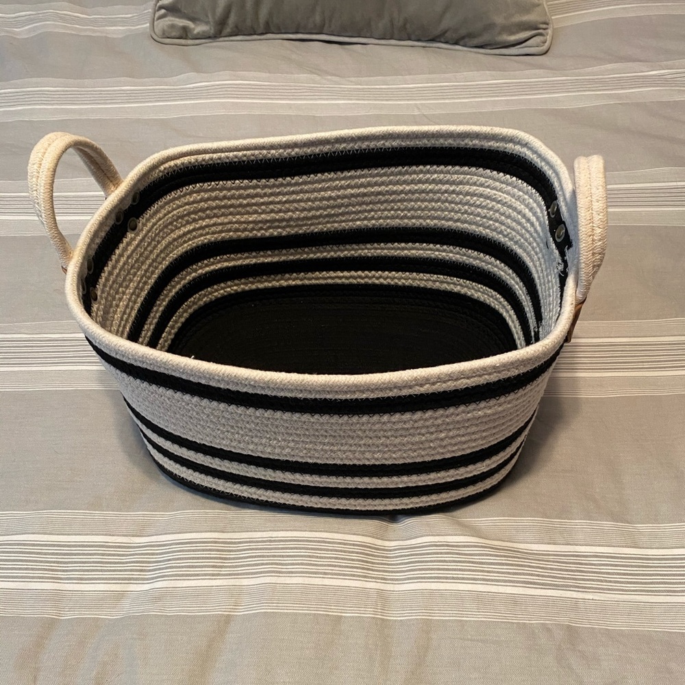 (Pack of 2) Medium rope storage bin - Picture 2 of 5
